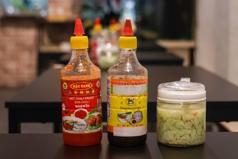 員林越南菜首選│正宗風味創意研發 「牛肉河粉」現點現沖！