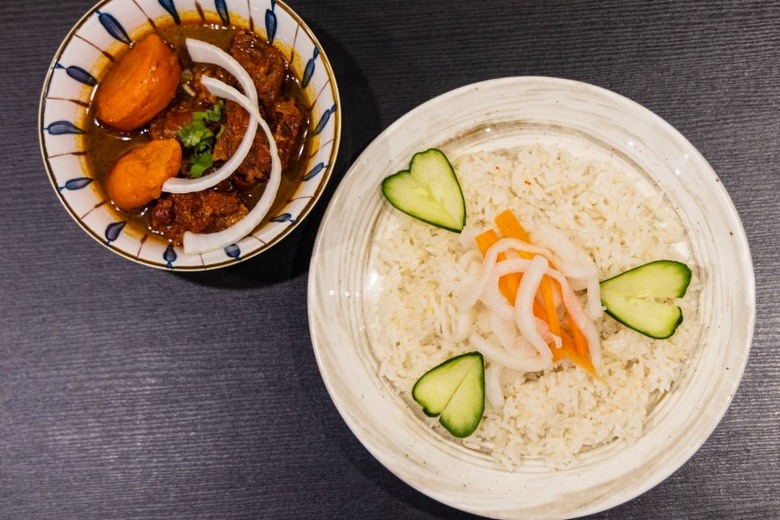 員林越南菜首選│正宗風味創意研發 「牛肉河粉」現點現沖！