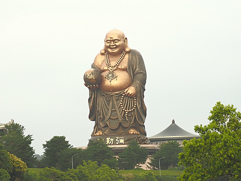 峨眉湖步道、細茅埔吊橋、富興老街、大自然文化世界、世界幸福咖啡總店-快樂咖啡坊，外掛關西一銀麵 — 浪漫臺三線之新竹峨眉湖半日行旅