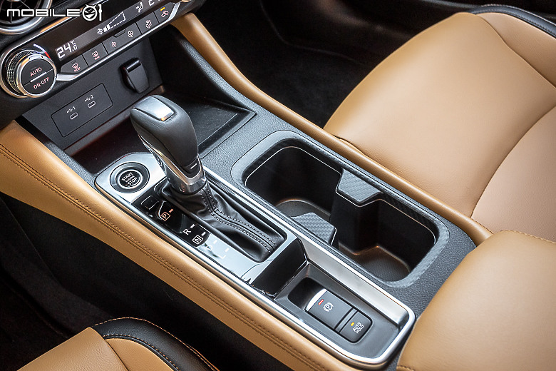 Nissan 小改款 Sentra 試駕|Level 2、Auto Hold、大螢幕都上了,新好男人變得更體貼!