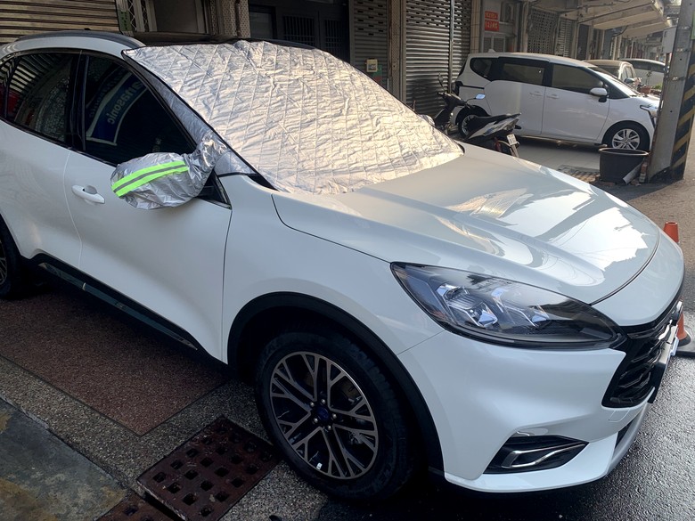點我看大圖 Ford Kuga,科技、舒適且1升油能跑17公里的都市通勤車(FORD KUGA 極致玩家)