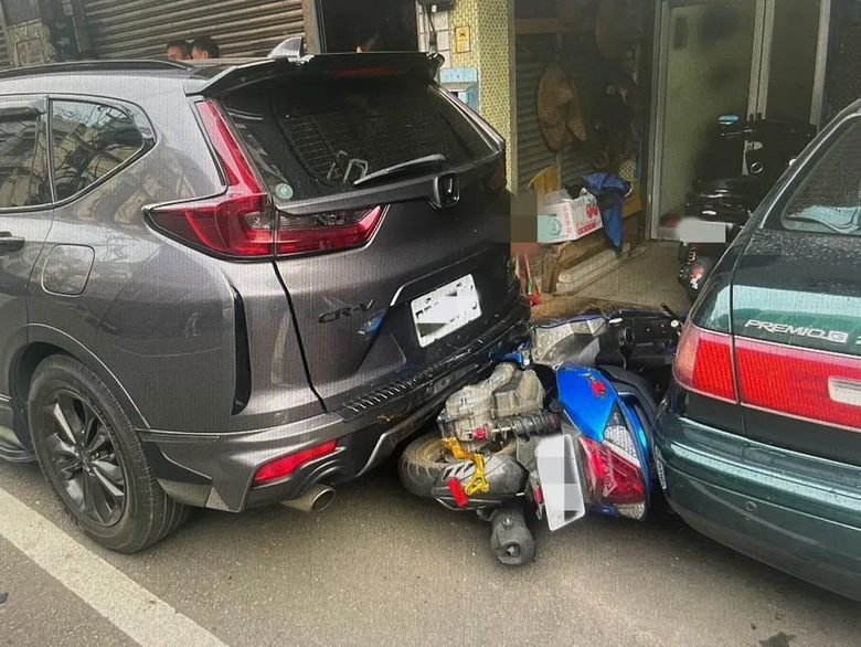 5車連環撞，自稱精神不濟