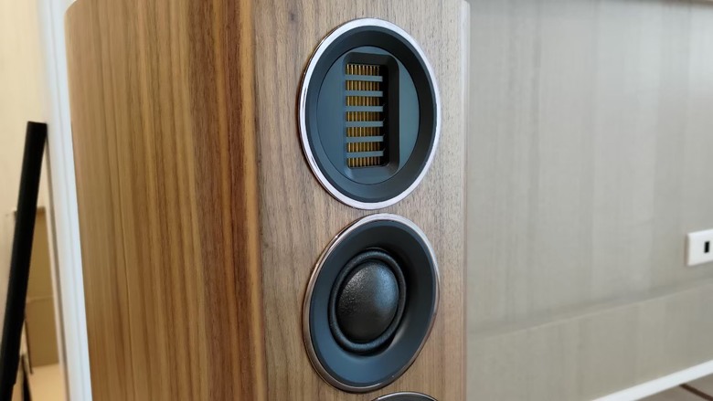 多重需求一次搞定–Wharfedale evo4.4 + Audiolab OMNIA開箱