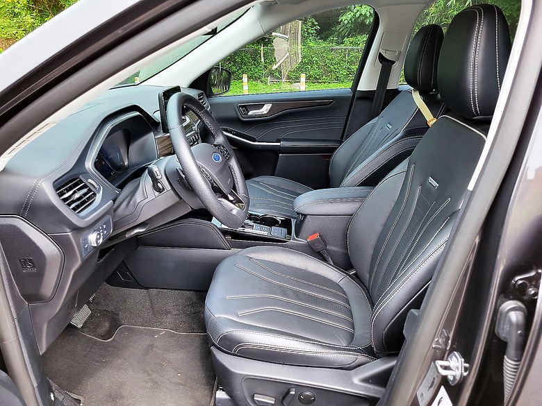 <<親子童趣>> FORD KUGA Vignale 試駕體驗心得 <<駕馭樂趣>>