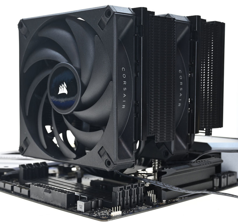 點我看大圖 CORSAIR A115散熱器開箱