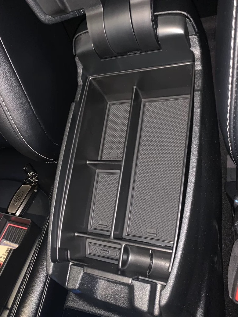 點我看大圖 Ford Kuga,科技、舒適且1升油能跑17公里的都市通勤車(FORD KUGA 極致玩家)
