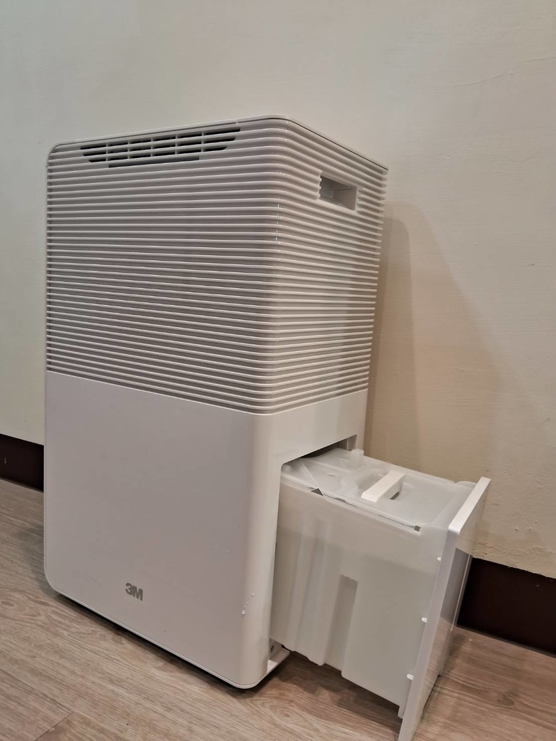 桃園比想像中潮濕啊~3M Y160L除濕機入手心得