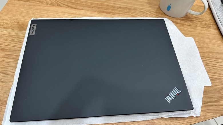 ThinkPad T14s Gen4 該選Intel or AMD?