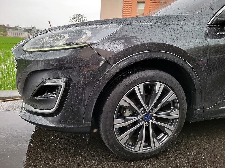 <<親子童趣>> FORD KUGA Vignale 試駕體驗心得 <<駕馭樂趣>>