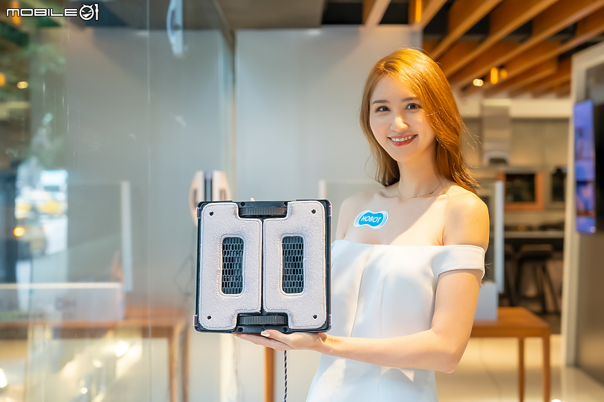 點我看大圖 【採訪】玻妞 HOBOT-6S Pro 全新升級 導入雙布振動擦拭拋光與雙邊超音波噴水獨家雙專利