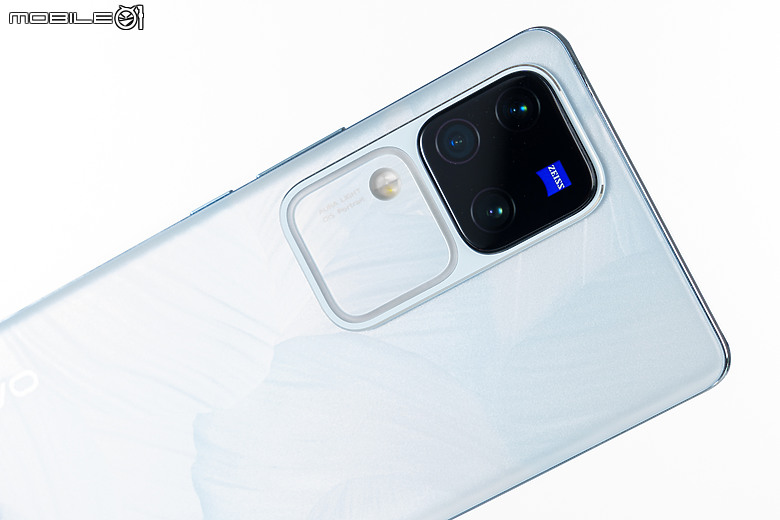 vivo V30 Pro體驗|蔡司加持的人像中階之選!ft.OPPO Reno11 Pro