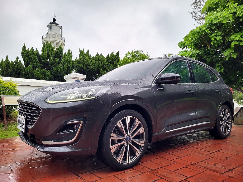 <<親子童趣>> FORD KUGA Vignale 試駕體驗心得 <<駕馭樂趣>>