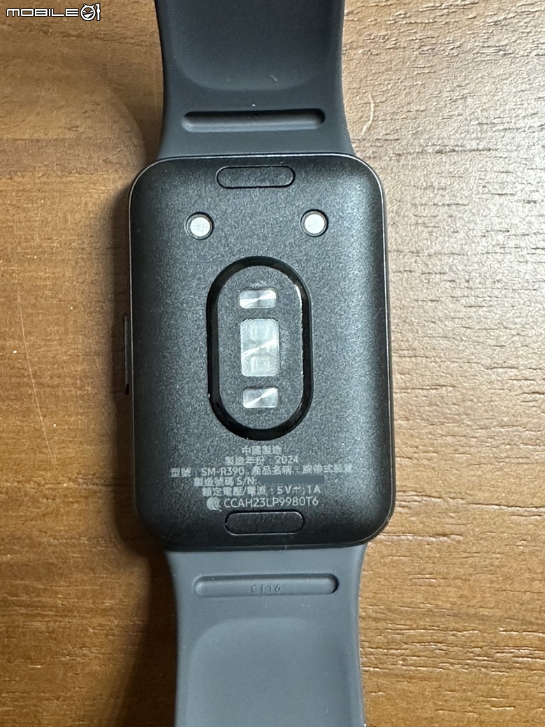 Samsung Galaxy Fit3 工作生活好夥伴，健康運動又兼顧時尚的智慧手環