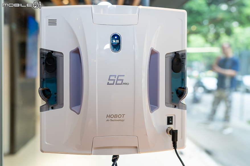 【採訪】玻妞 HOBOT-6S Pro 全新升級 導入雙布振動擦拭拋光與雙邊超音波噴水獨家雙專利