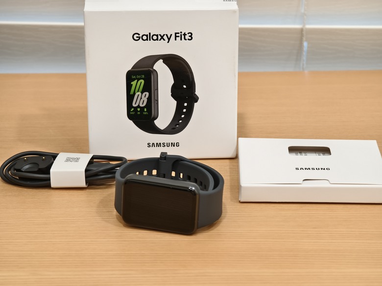 時尚與實用兼具的健康小夥伴,Samsung Galaxy Fit3 智慧手環開箱體驗
