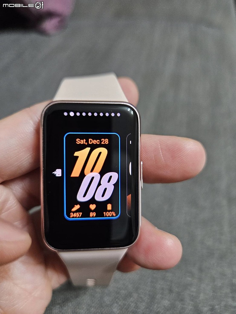 Samsung Galaxy Fit3智慧手環 穿搭 運動 睡眠一起動起來