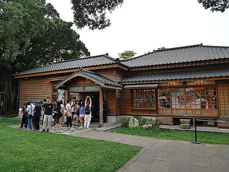 國家漫畫博物館籌備處【臺中刑務所演武場、典獄官舍、浴場、官舍群】 — 2024清明連假之臺中市區內一方綠意與懷舊日式宿舍散策