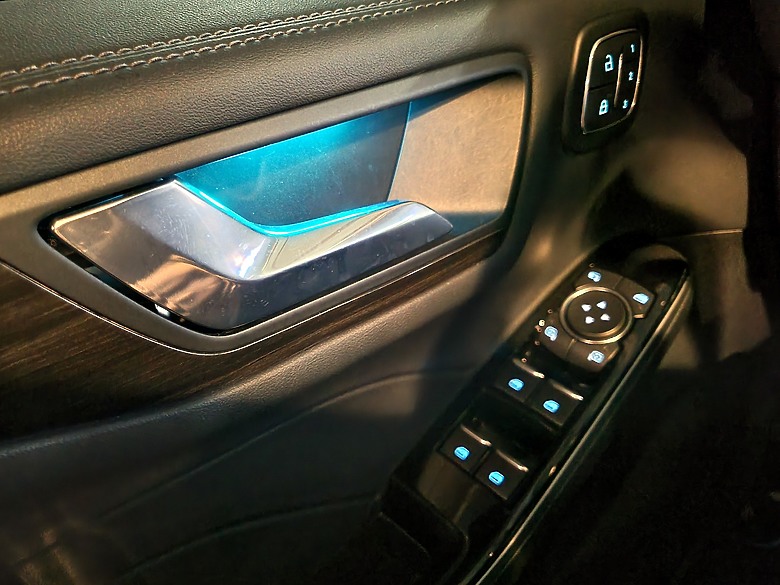 <<親子童趣>> FORD KUGA Vignale 試駕體驗心得 <<駕馭樂趣>>
