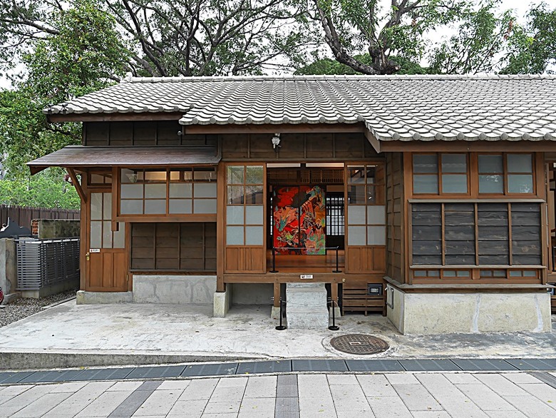 國家漫畫博物館籌備處【臺中刑務所演武場、典獄官舍、浴場、官舍群】 — 2024清明連假之臺中市區內一方綠意與懷舊日式宿舍散策