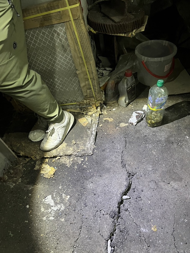 ［請益］地下室柱子的裂縫