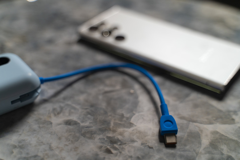 【拆解測試】SAMSUNG ITFIT 自帶線掛繩式行動電源10000mAh