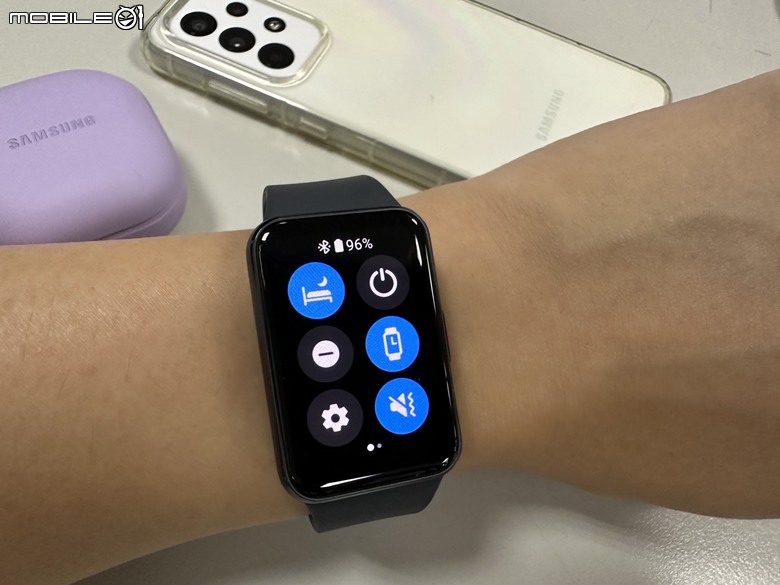 Samsung Galaxy Fit3 工作生活好夥伴，健康運動又兼顧時尚的智慧手環