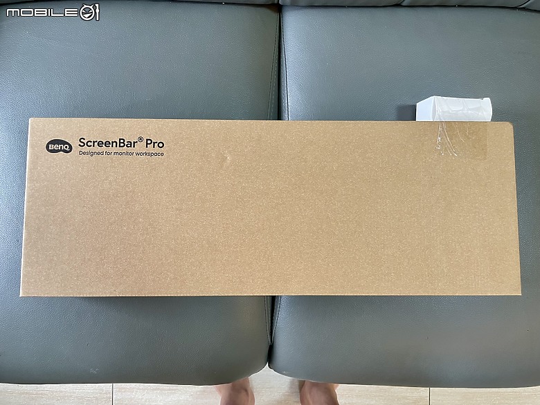 BenQ ScreenBar Pro 螢幕掛燈 開箱分享