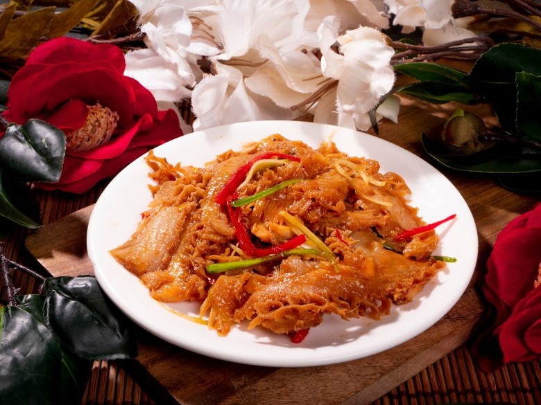 清水必吃人氣麵館！清燉牛肉麵、鮮蝦抄手頂級美味無法擋！