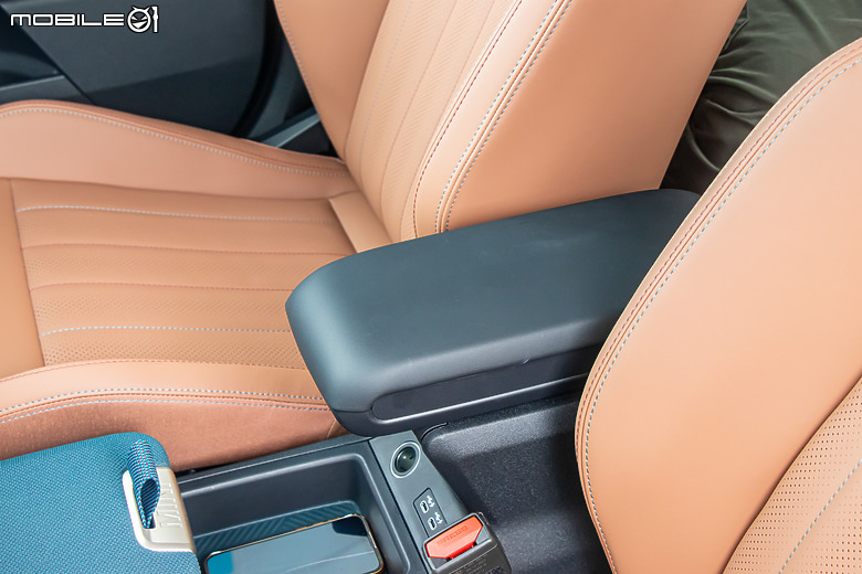 MINI Countryman C 試駕｜不再迷你，卻能討更多人歡心！