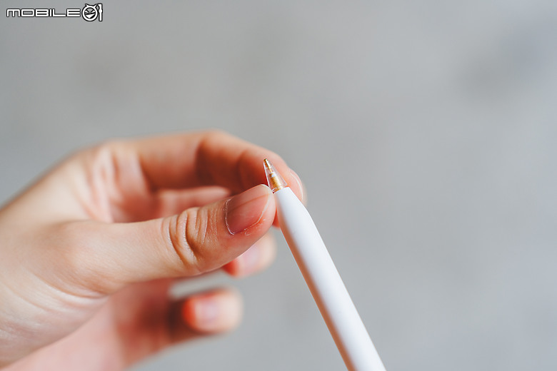 點我看大圖 AHAStyle iPad 類紙膜推薦開箱實測 – 兼具繪圖與追劇的實用配件完整介紹