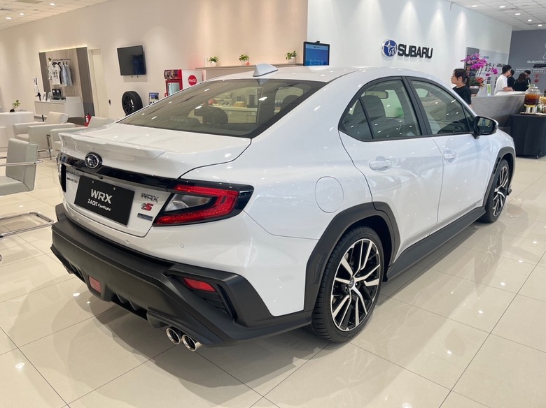 WRX vs Golf GTI看車比較，要選哪台呢