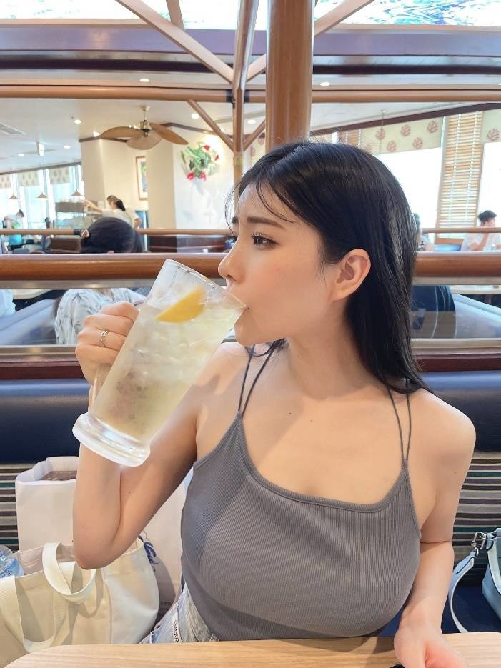 第一次看到有遊戲抽獎是原味絲襪的