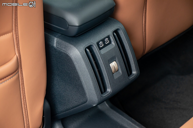 MINI Countryman C 試駕｜不再迷你，卻能討更多人歡心！