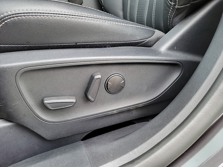 <<親子童趣>> FORD KUGA Vignale 試駕體驗心得 <<駕馭樂趣>>