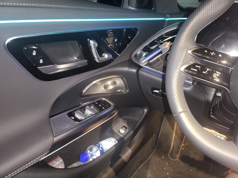 BENZ E300 AMG版(W214)實駕2個月心得分享