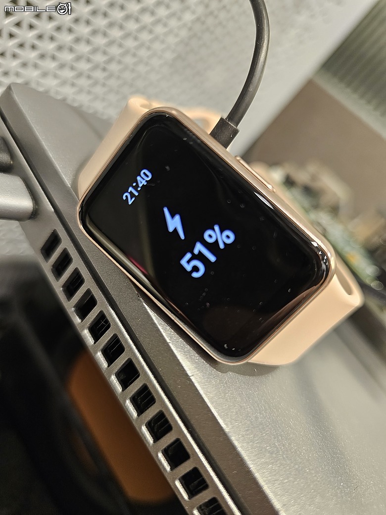 點我看大圖 【Samsung Galaxy Fit3 智慧手環】體驗全天候守護的好夥伴~