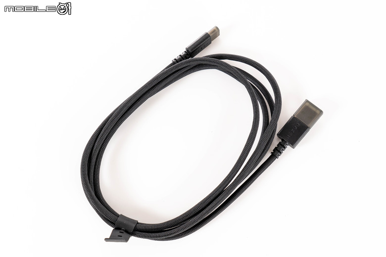 Razer Viper V3 Pro 電競滑鼠開箱試用 以 54 克超輕身形搭配高速移動設計讓遊戲反應更快速
