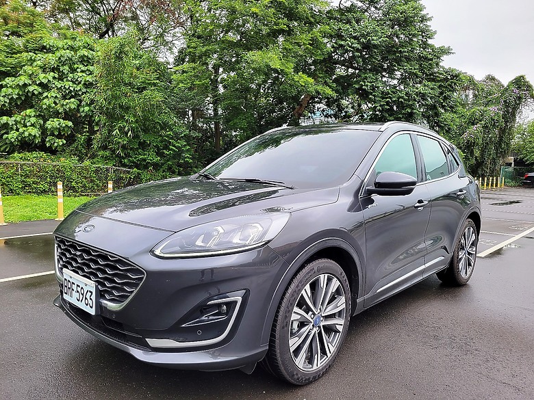 <<親子童趣>> FORD KUGA Vignale 試駕體驗心得 <<駕馭樂趣>>