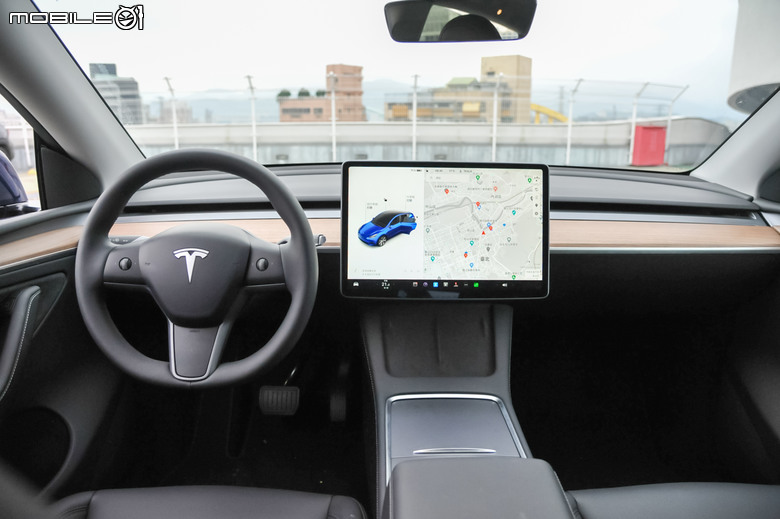 Tesla Model Y RWD 電耗實測|入門等級卻實力驚人,展現出色的電能效率!
