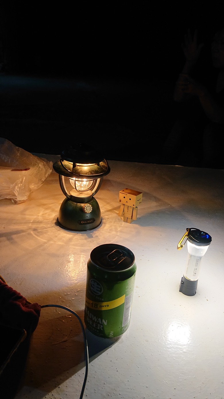 點我看大圖 一個人的環島露營旅行7天六夜,晚搭早收墾丁篇,機車露營可行嗎?