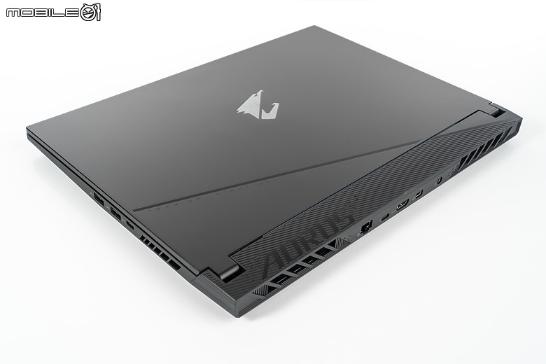 GIGABYTE AORUS 15 (2024) 測試報告｜兼具 AI 與電競效能的親民之選！