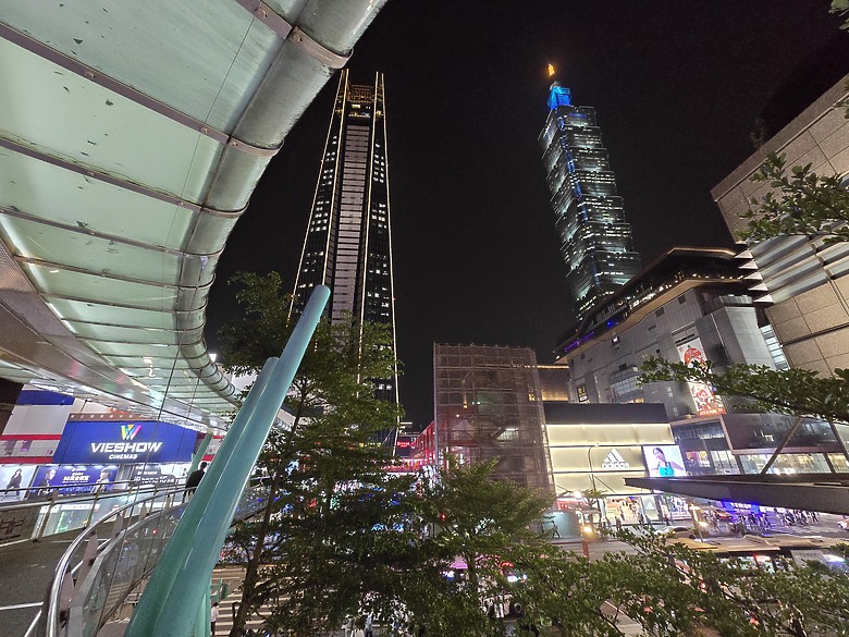 小米14 Ultra / 三星Galaxy S24 Ultra攝錄比較｜同規的宿命對決！