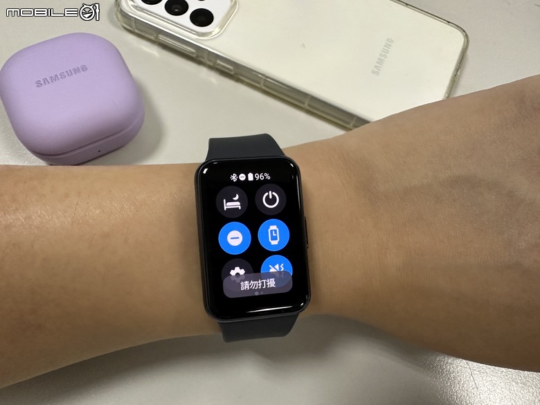 Samsung Galaxy Fit3 工作生活好夥伴，健康運動又兼顧時尚的智慧手環