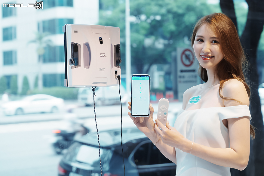 點我看大圖 【採訪】玻妞 HOBOT-6S Pro 全新升級 導入雙布振動擦拭拋光與雙邊超音波噴水獨家雙專利