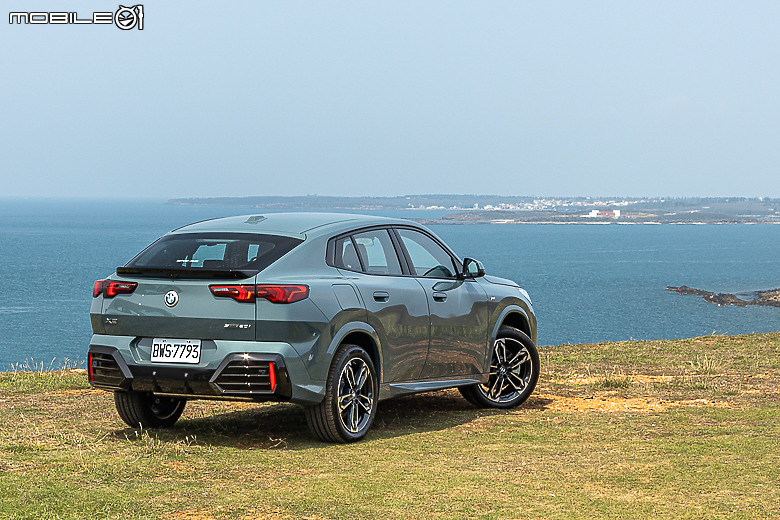 BMW 大改款 X2 20i / M35i 澎湖試駕|維持經典的大膽創新,走出自己的潮路線!