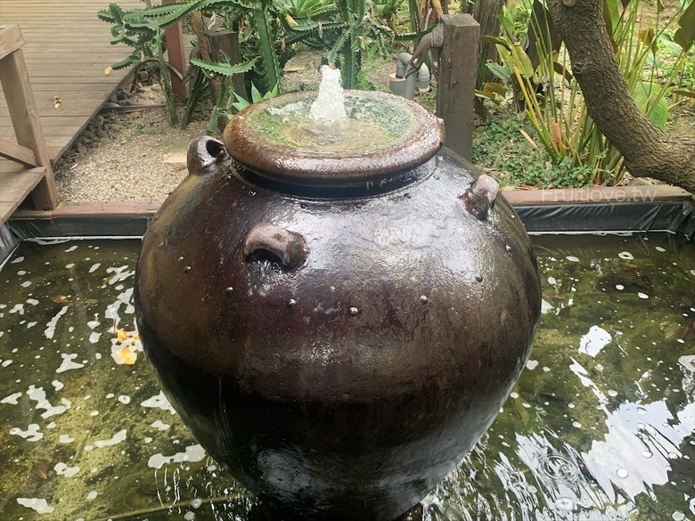 點我看大圖 夢幻玫瑰季登場,還有芬芳的玫瑰胖胖霜淇淋,玫瑰洗面慕斯