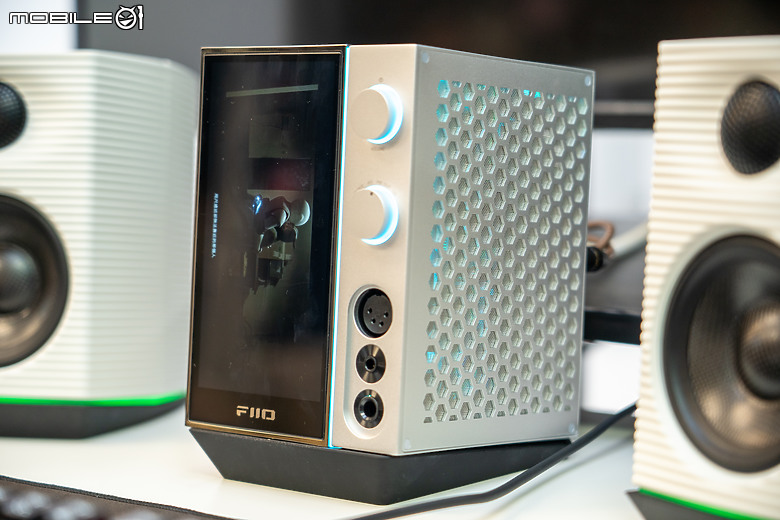 FiiO 桌上型旗艦播放器 R9 在台亮相 首度配置 HDMI 帶來全面視聽體驗