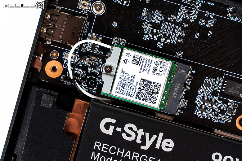 GIGABYTE AORUS 15 (2024) 測試報告｜兼具 AI 與電競效能的親民之選！