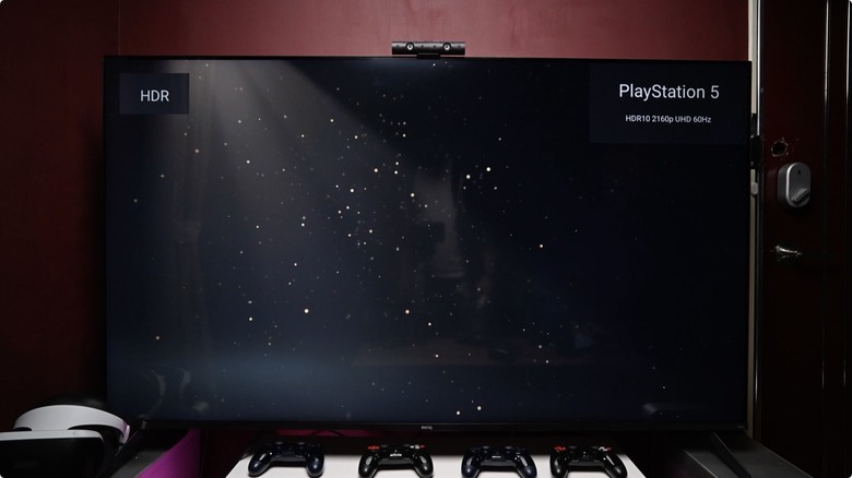 按一下就開打！BenQ J-760 開箱，PS5、Xbox Series X 電視推薦，4K 120 Hz 遊戲主機全規格滿血，還能讓 Switch 畫質大提升的 QLED Google TV