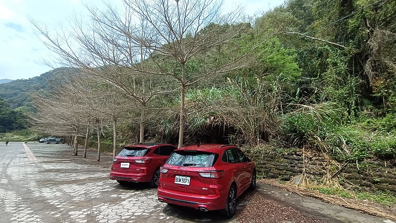 FORD KUGA 極致玩家 - 露營走跳試駕分享